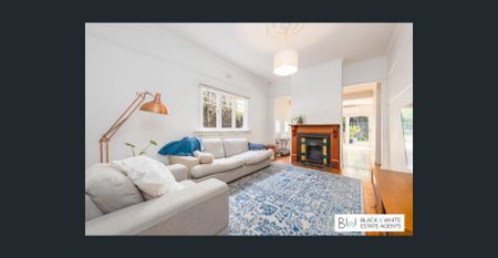 SPACIOUS AND STYLISH NORTHCOTE HOME IN PRIME LOCATION - Photo 3