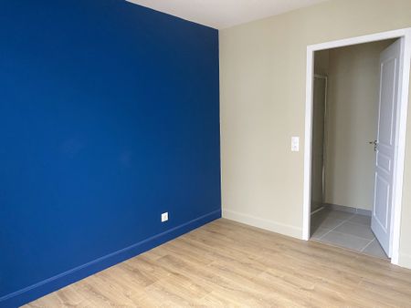 Location Appartement 2 pièces 46m² VICHY 03200 - Photo 3