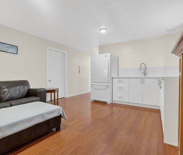 For Lease - 212 Holbeach Crescent, Waterloo, Ontario - Photo 6