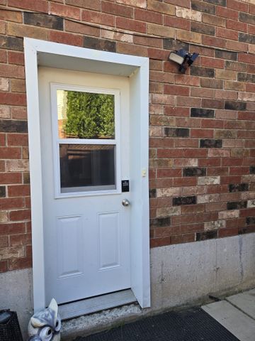 For Lease - 96 Benziger Lane Unit# Lower, Hamilton, Ontario - Photo 2