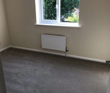 2 bedroom semi-detached house to rent - Photo 3