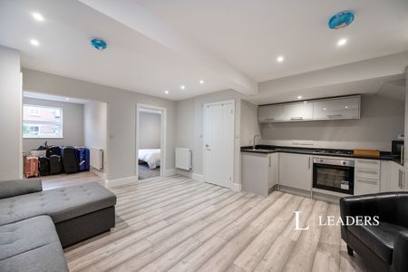 1 bedroom apartment to rent Yarborough Road, Southsea, Hampshire, PO5 - Photo 2