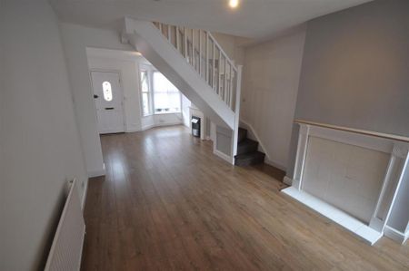 2 bedroom house to rent - Photo 3