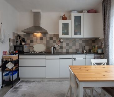 Gerenoveerd 1-slaapkamerappartement in het centrum van Kapellen! - Photo 2