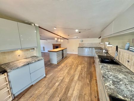 Bishops Lydeard, Taunton, Somerset - Photo 3