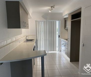 2 BEDROOM NON-FURNISHED UNIT IN TROPICAL RESORT STYLE APARTMENTS - Photo 5