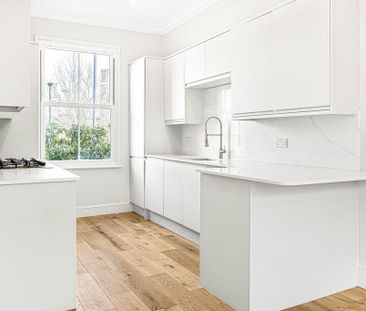 4 bedroom flat to rent - Photo 4