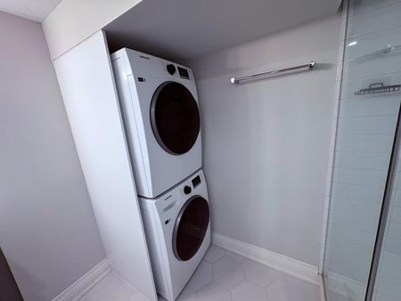 For Lease - 4673 Dundas Street, Toronto, Ontario - Photo 2