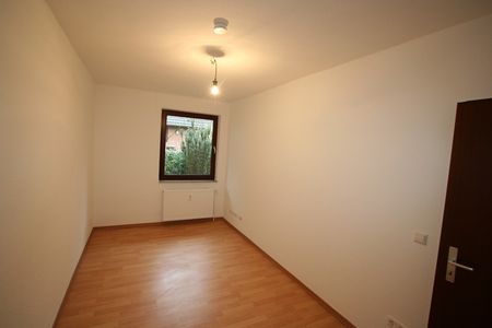 Familienfreundliches Reihenhaus mit pflegeleichten Garten! - Photo 5