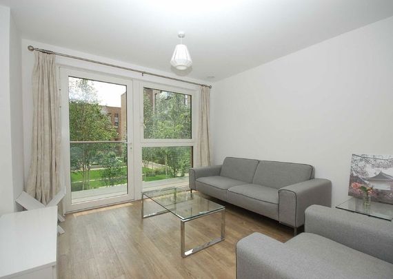 Pell Street - Photo 1