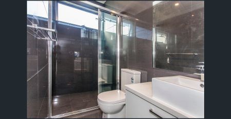 DOUBLE STOREY TOWNHOUSE WITH OWN STREET FRONTAGE - Photo 3