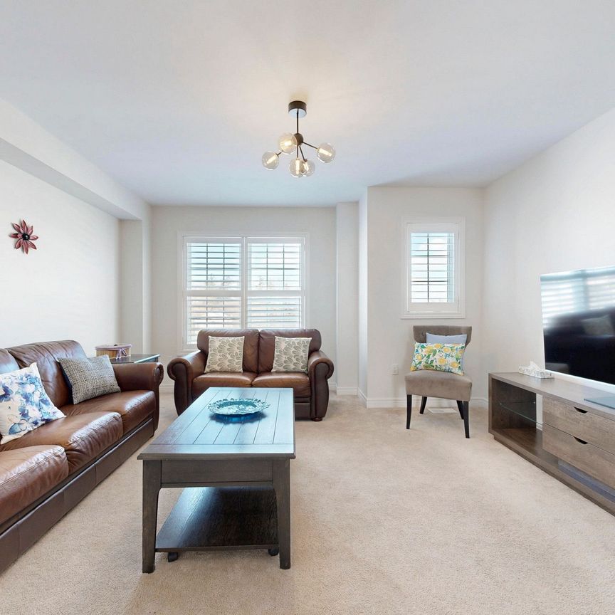 For Lease - 2006 Donald Cousens Parkway, Markham, Ontario - Photo 1