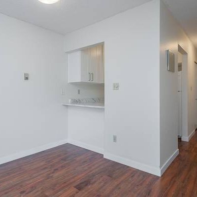 Beautiful one bedroom available! -$1900 - Photo 4