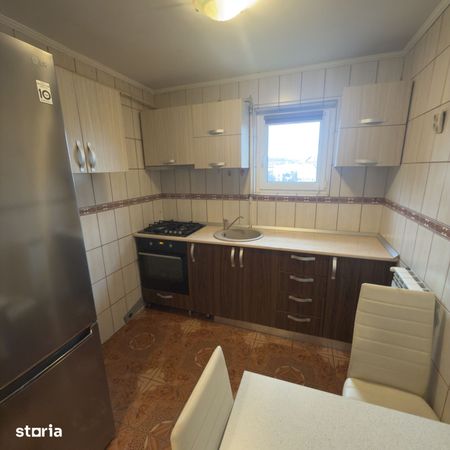 Inchiriez apartament cu 3 camere, strada Dacia, vis a vis de Lidl - Fotografie 5
