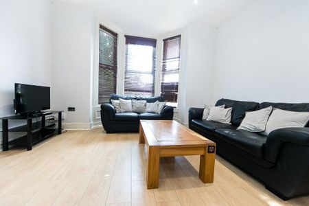 Inglewood Terrace, Woodhouse, Leeds - Photo 4