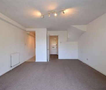 Meath Green Lane, Horley, RH6 - Photo 1