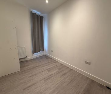3 Bed Flat, London Road, CR0 - Photo 4
