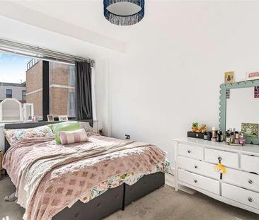 St. Mary's Road, Surbiton, KT6 - Photo 2