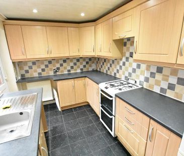 3 bedroom terraced house to rent - Photo 1