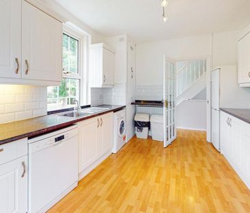 3 bedroom maisonette to rent - Photo 6