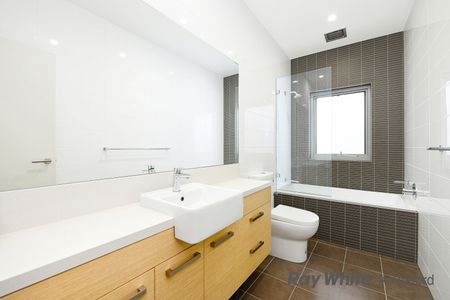 4/82 Albert Street, North Parramatta NSW 2151 - Townhouse For Rent | Domain - Photo 2