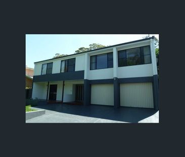 5 Bed Room House in Prime Location - Photo 2