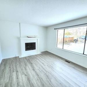 3 bedroom for rent in MISSION, BC - Photo 2