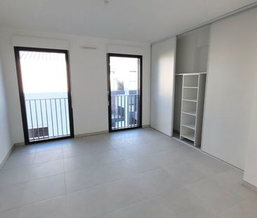 Location Appartement 4 pièces 117m² AIX EN PROVENCE 13100 - Photo 2