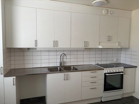 Okstigen 8, Brunnsäng - Photo 3