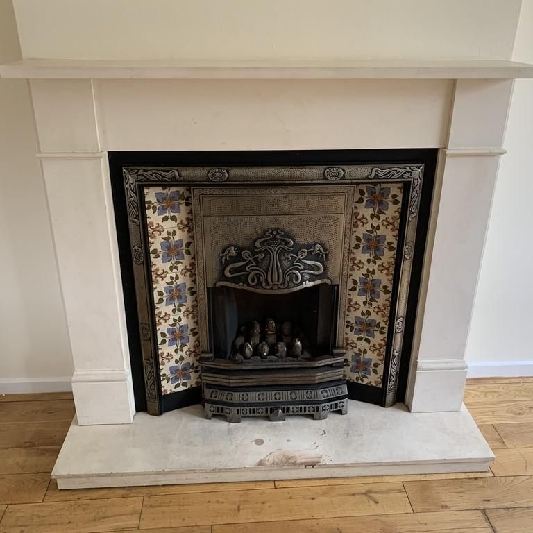 3 bedroom mews to rent - Photo 1