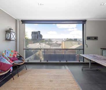 Lifestyle Living in the CBD - Photo 6