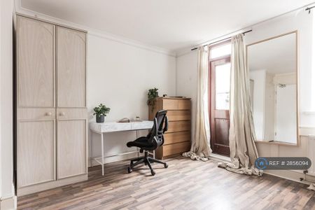 4 bedroom maisonette to rent - Photo 5