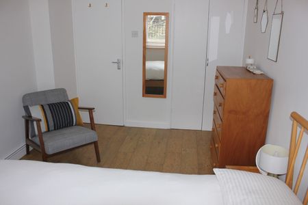 1 Bed Flat, Thorne Road, SW8 - Photo 5