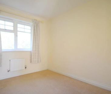 4 bedroom detached house to rent - Photo 6