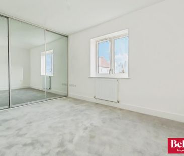 2 bedroom semi-detached house to rent - Photo 4
