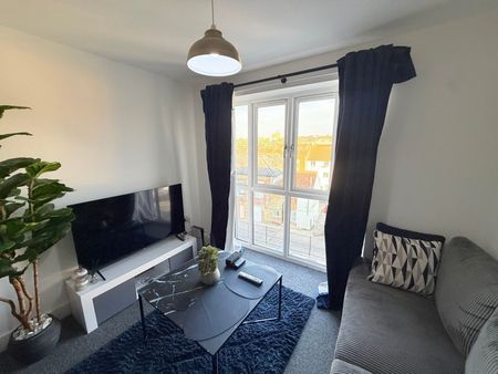 Newton Road, Yeovil, Somerset - Photo 3