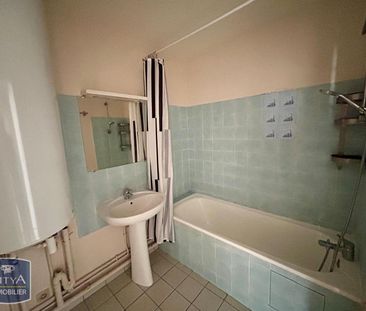 Location Appartement 2 pièces 47m² LILLE 59000 - Photo 3