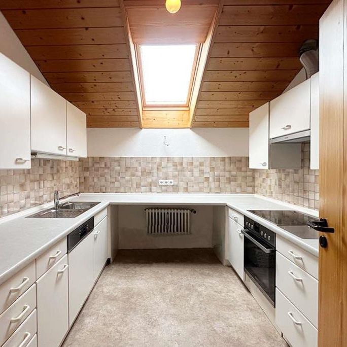 DG-Wohnung in charmantem Zweifamilienhaus - Photo 1