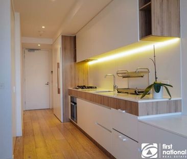 Partly Furnished - Modern & Stylish Living in the Heart of Box Hill! - Photo 4