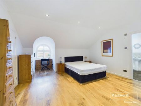 2 bedroom penthouse to rent - Photo 4