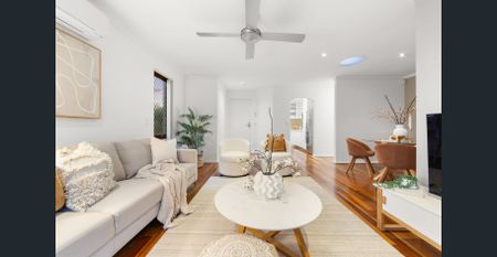 Available Now! Stylish and Spacious 3 Bedroom Villa in Central Como - Photo 5