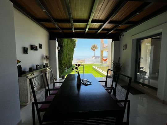 Villa Semi Detached in Benahavís - Photo 1