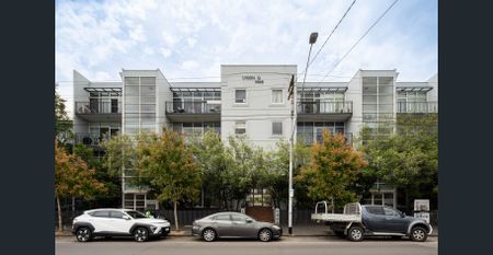 Light-Filled 2-Bed Apartment in Prime Carlton North Location - Photo 4