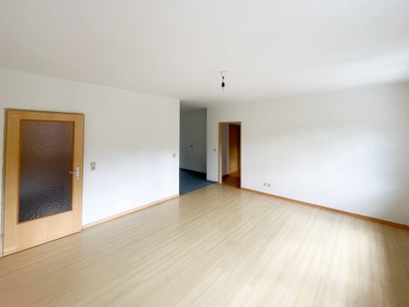 Helle 3-Zimmer-Wohnung mit Süd-Ostausrichtung im 2. Stock! - Foto 4