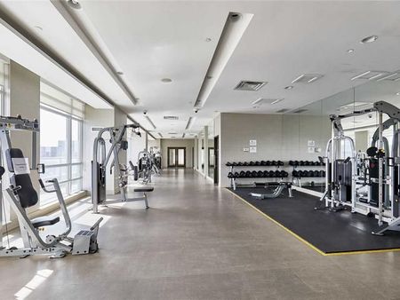 For Lease - 30 Heron's Hill Way Unit# 2004, Toronto, Ontario - Photo 4