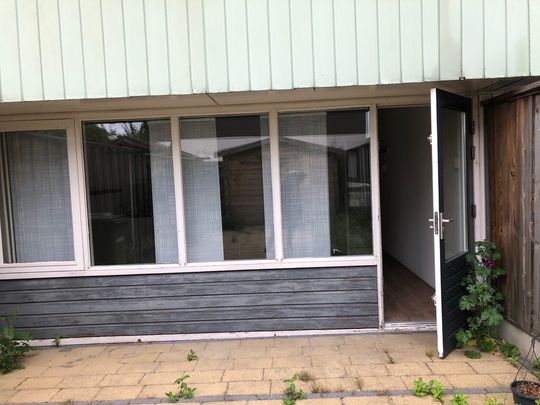 Te huur: Compleet appartement met 1 slaapkamer en tuin, voor (net afgestudeerde) student(en) - Photo 1