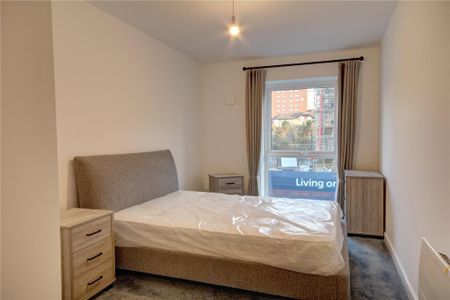 2 bedroom apartment to rent - Photo 2