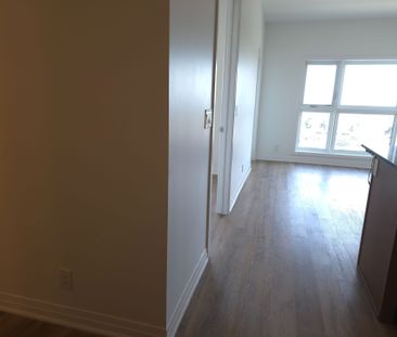 For Lease - 102 Grovewood Common Circle Unit# 519, Oakville, Ontario - Photo 6