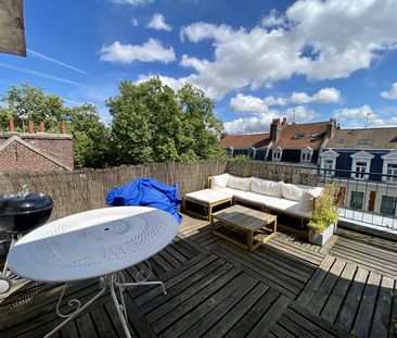 LILLE CENTRE - T4 avec terrasse, parking et cave. - Photo 1