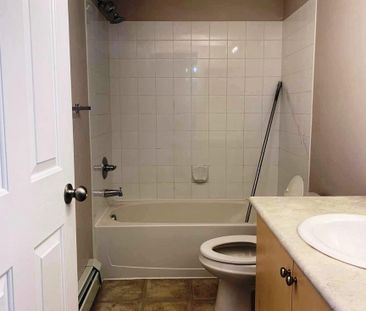 #3414 10 Prestwick Bay Southeast - Photo 3